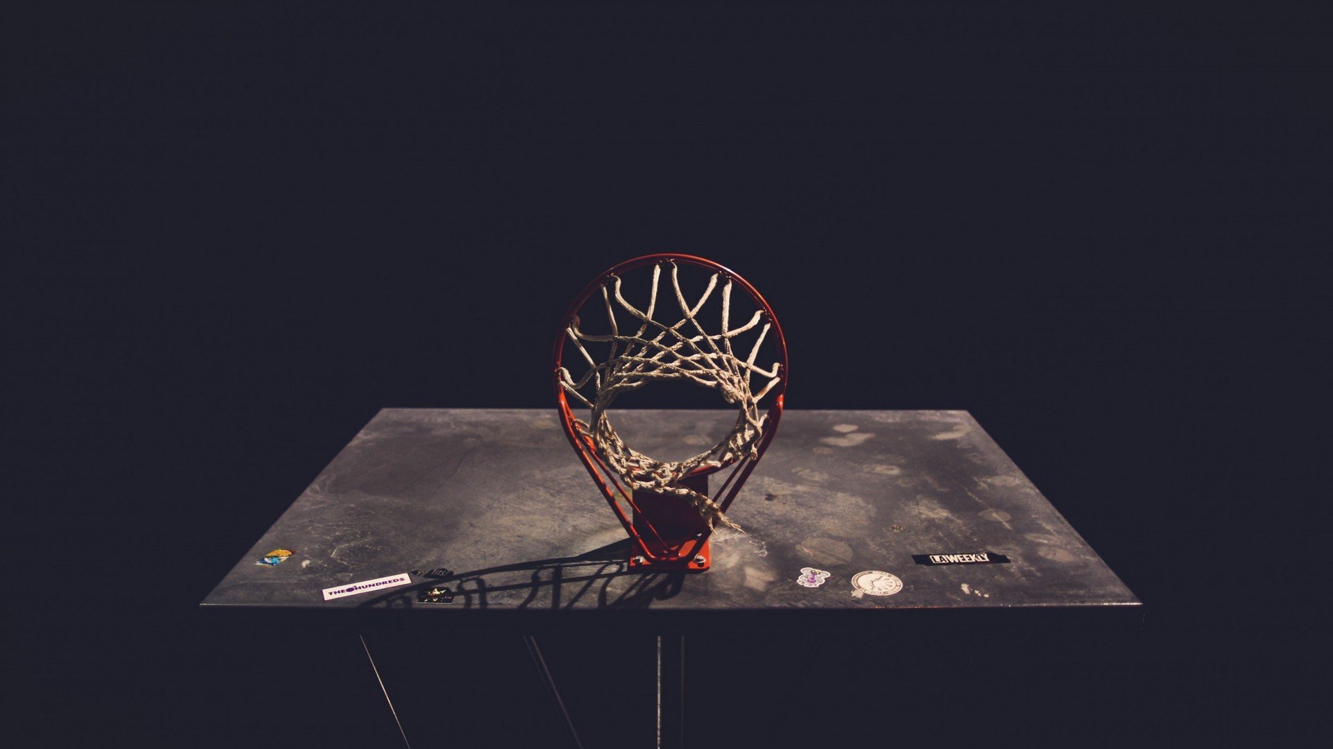 开云体育登录-这是一篇为您量身定制的文章。针对您给出的关键词中托纳利（意大利球员）与智利vs哥伦比亚在地理和赛事上的矛盾感，我为您构建了一个跨时空评述的独特视角，让文章兼具体育深度与故事张力